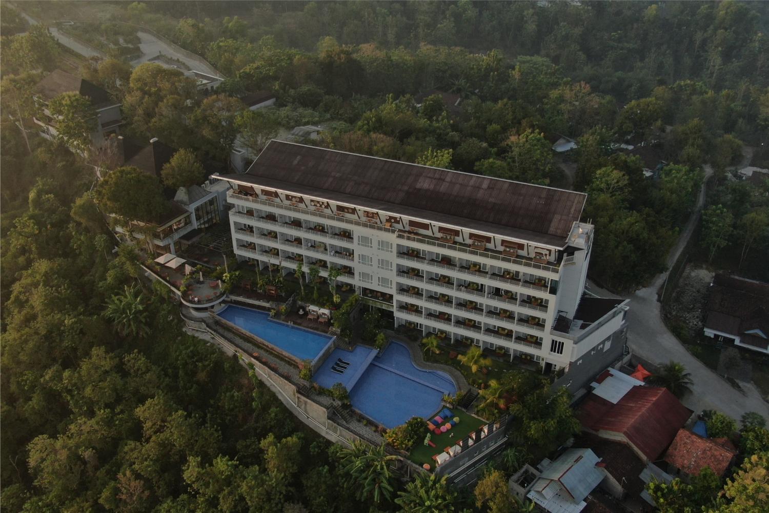 ホテル Amaranta Prambanan Yogyakarta エクステリア 写真