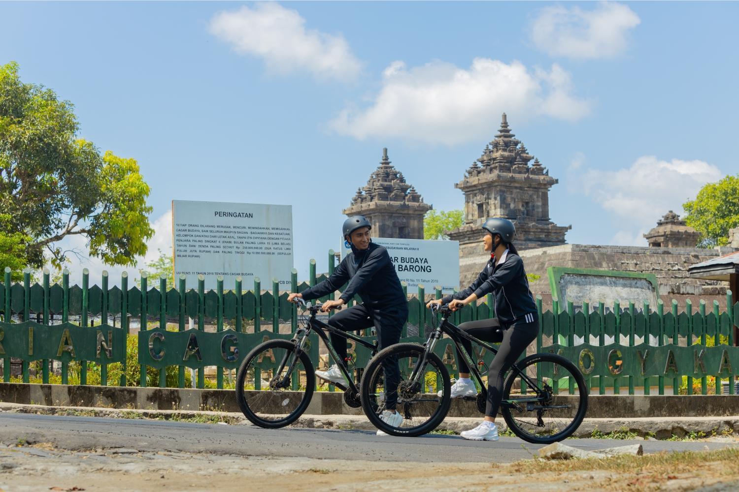 ホテル Amaranta Prambanan Yogyakarta エクステリア 写真