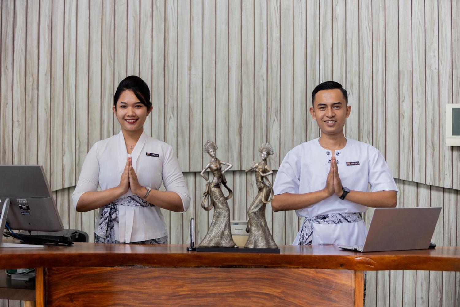 ホテル Amaranta Prambanan Yogyakarta エクステリア 写真